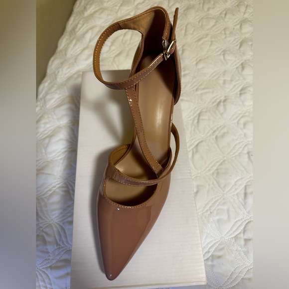 NWT - Fashionable Solid Color Women's High Heel Single Shoes - Size 11 - Picture 7 of 13